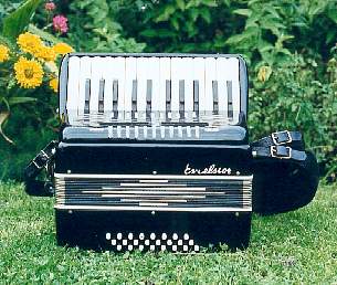 24 Bass Piano Accordion